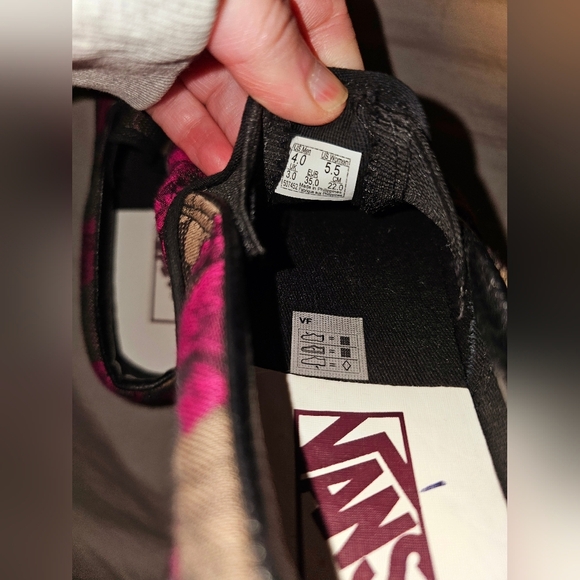 Vans Womens Anaheim Factory Classic Slip-On 98 DX Roses Size 5.5 W or 4.0 M - Picture 5 of 9